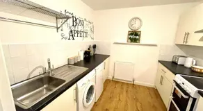 Apartment in Oxfordshire - Image 3