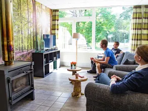 Spacious house with barbecue and fireplace, close to Assen - Image 3