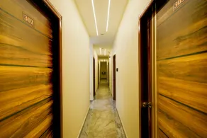 Hotel O Royal Inn - Image 4