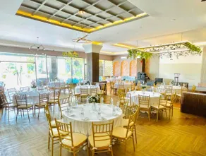 Khách Sạn The One Hotel 2 - Image 4