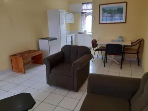 Royal Palm Suite Hotel - Image 2