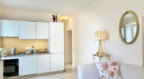 Monaco 2bdr luxury apartment, private garden&pool - Image 3