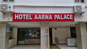Hotel Aarna Palace - Image 5