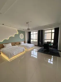 Yunqi Dream House Cinema Hotel - Image 2