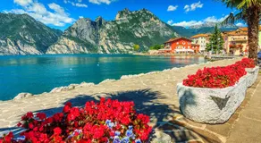 Torbole Relax, Pool & Balcony Apartment - Image 5