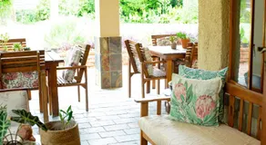 Crisp Guest Rooms - Image 3