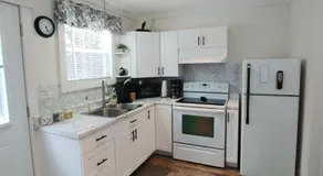 Lavenia Rose Cottages , Harbour Mist - Image 5