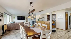 Lakefront dream with private hot tub dock kayaks pedal boat & amazing views - Image 3