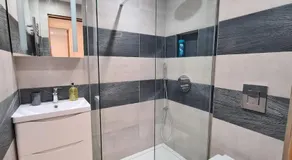 THE ONE- luton 1 bed, free parking - Image 3