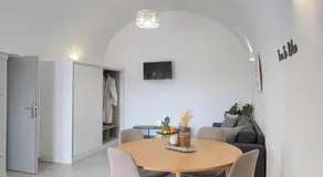 Asmeri Residence with Jacuzzi in Santorini - Image 3