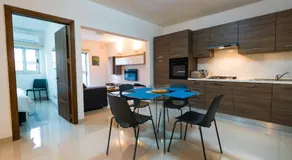 SH5A - Qawra 2 Bedroom Apartment in Prime Location - Image 2