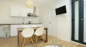 253 St Denis - Deux Chambres Appartement, Couchages 6 - Image 3