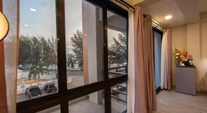 Gate78 Hostel Maephim Beach - Image 4