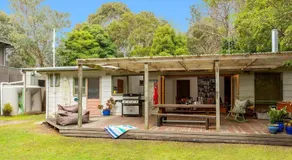 Merricks Surf Cottage - Charming Beachfront Bliss - Image 3