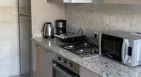 Appartement résidence avec piscine - Image 3