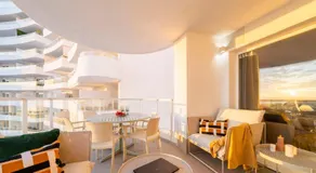 Gran Canet 2BR! Walk to Beach, Stunning Sea Views - Image 5