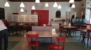 Hotel Café de la Gare - Image 4