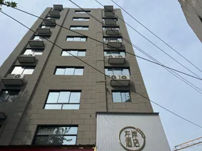 Left Bank Hotel - Image 4