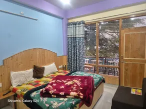 Hotel Silver Moon & Restaurant - Image 2