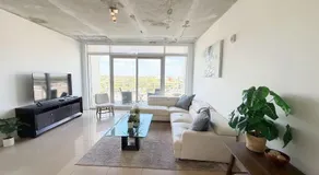 Free Parking Condo in Midtown Miami - Image 4