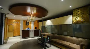 SVM PALACE - Image 3