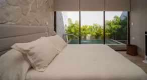Villa con diseño moderno y alberca privada - Image 2