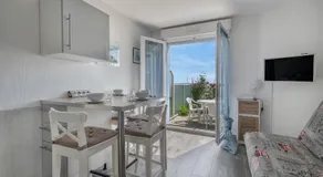 Appart avec terrasse et vue mer - 30m de la plage - Image 2