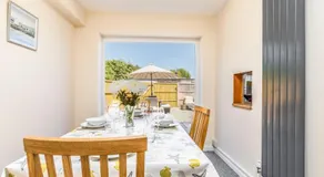 3 bedroom Cottage in the heart of beautiful Bosham - Pass the Keys - Image 3