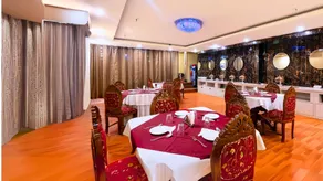 Hotel Emarald - Image 2