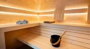 Apfelland Hideaways Design Apartments mit Sauna und Panorama - Image 5