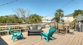Seas the Day - 4 blocks to the beach, restaurant, and bar district - great deck and outdoor space!! - Image 3