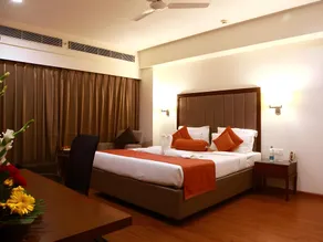 Minerva Grand Hotel - Image 2