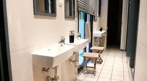 Alternative Creative Youth Hostel - Image 2