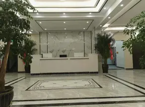 Xingren Green Island Hotel - Image 5