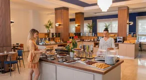 Hotel & Apartments Sasso - Image 3