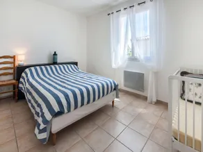 Spacious Holiday Home in Aigues vives - Image 2