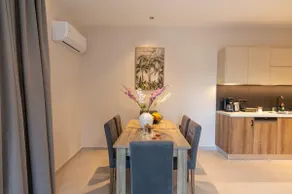 Mystrali 1BD Modern Apt with Private Garden - Image 5