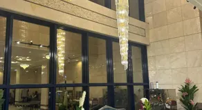 فندق نجمة ذاخر توصيل مجاني للحرم - Zakher Star Hotel Free Shuttle Service - Image 2