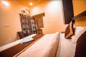 Triple One Hostel & Hotel, Rishikesh - Near Lakshman Jhula - Image 1