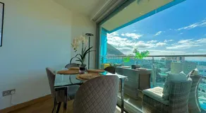 Bright Ocean Village Apartment - Image 3