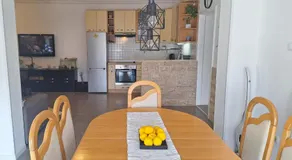 Sunny Stretto apartments - Image 4