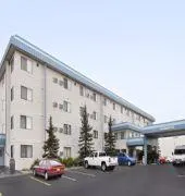 Super 8 Anchorage - Image 5