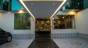 Hotel Lexus - Image 5