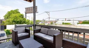 Stunning 2 Floor Penthouse Downtown - Image 3