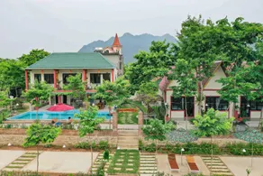 Restful River Bungalow - Image 3