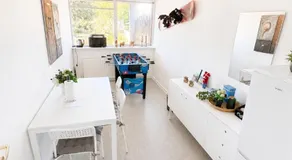 Hyggeligt Værelse med fælles opholdsrum og toilet - Image 4