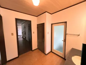 Spacious Whole House Rental / Accommodation Facility RAKUNRO (Rakunto) for up to 18 Guests - Image 5