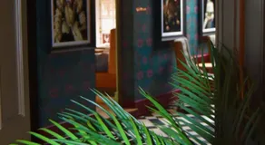 The George Hotel - Image 4