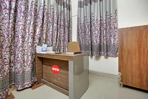 Hotel O Wave Inn Guest House - Image 4