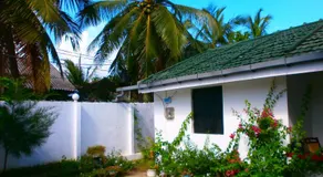 20 House Arugam - Image 3